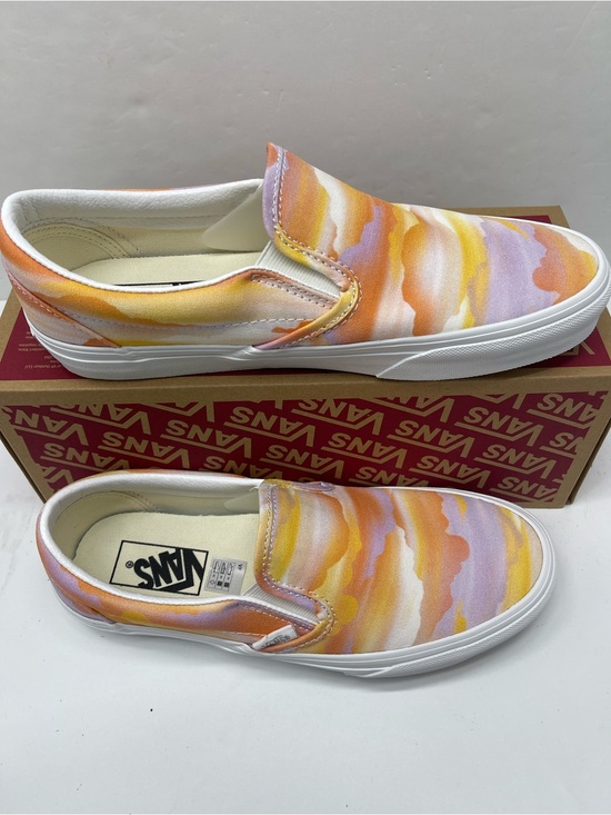 Vans Shoes - Vans WMNS Classic Slip-On Festival Dream Multi
Sneakers Lavender Watercolor
